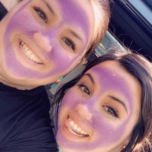 Meet your Posher, Raquel